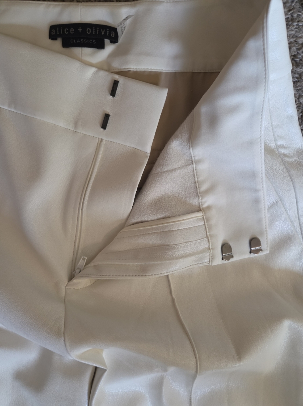Alice + Olivia Cream Wide-Leg Trousers - Picture 3 of 11
